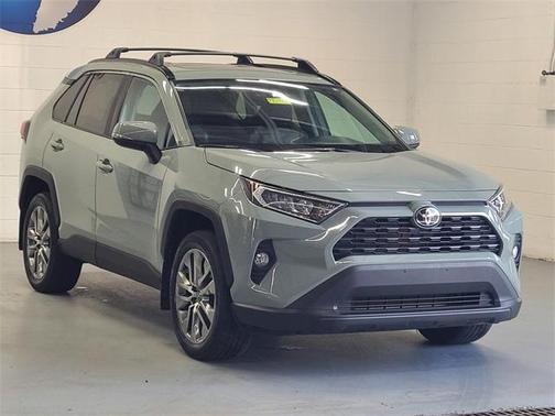 2020 Toyota RAV4 XLE Premium