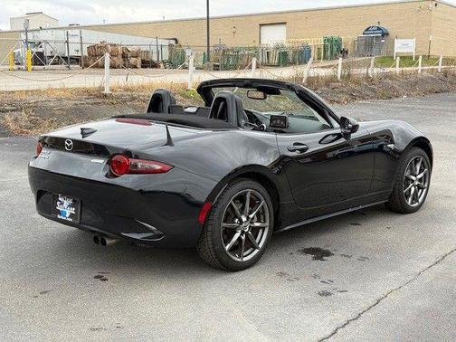 2016 Mazda MX-5 Miata Grand Touring