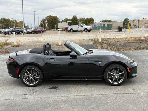 2016 Mazda MX-5 Miata Grand Touring