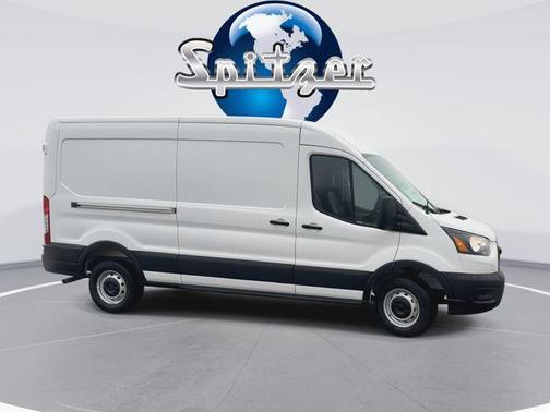 2026 Ford Transit-250 148 WB Medium Roof Cargo