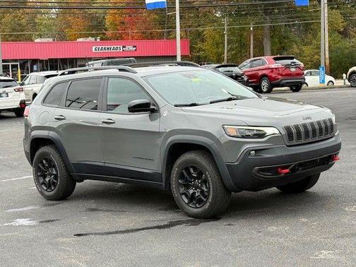 2022 Jeep Cherokee Trailhawk