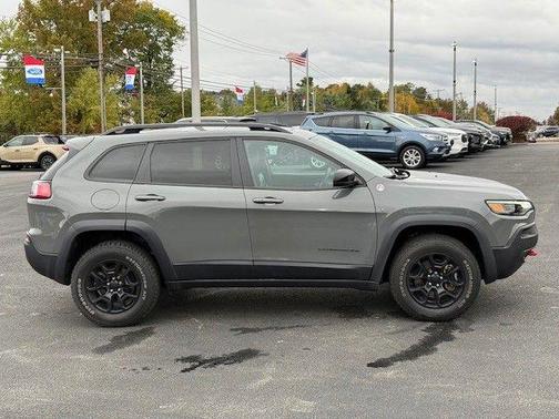 2022 Jeep Cherokee Trailhawk