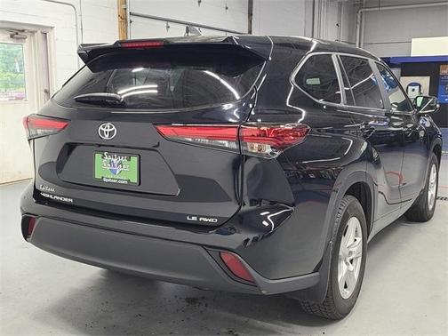 2023 Toyota Highlander LE