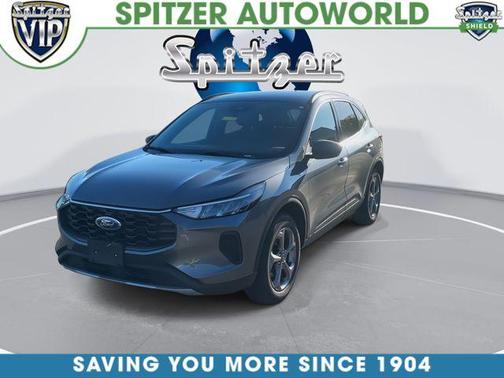 Gray Metallic 2025 Ford Escape ST-Line