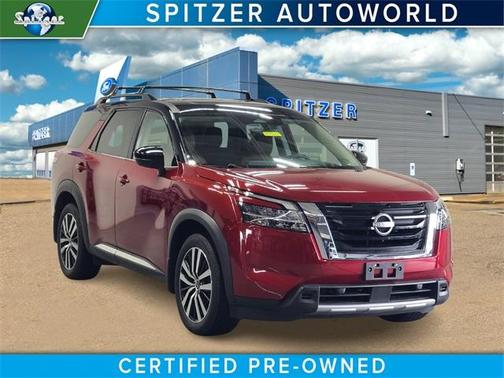 2023 Nissan Pathfinder Platinum
