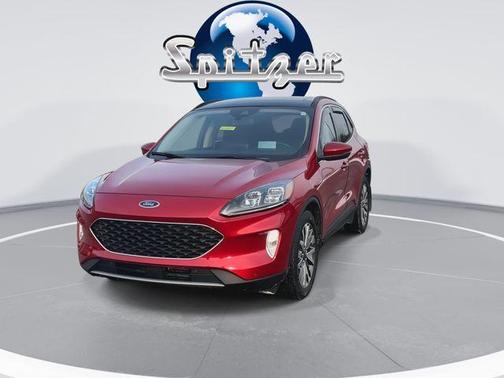 2020 Ford Escape Titanium