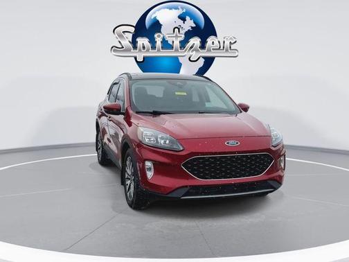 2020 Ford Escape Titanium