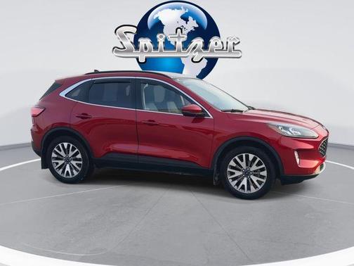 2020 Ford Escape Titanium