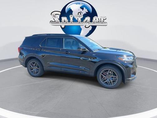 Agate Black Metallic 2026 Ford Explorer ST-Line