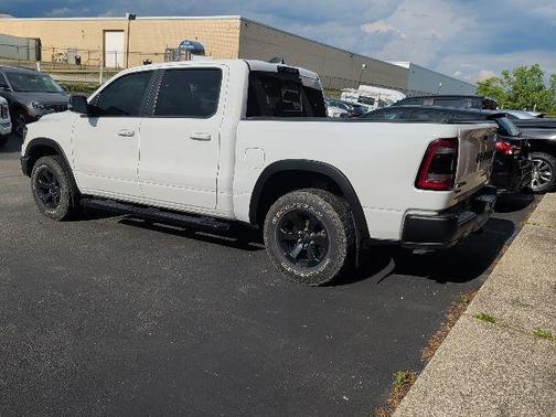 Bright White Clearcoat 2022 RAM 1500 Rebel