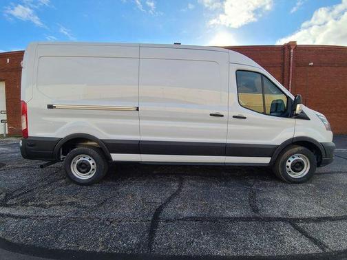 2024 Ford Transit-150 