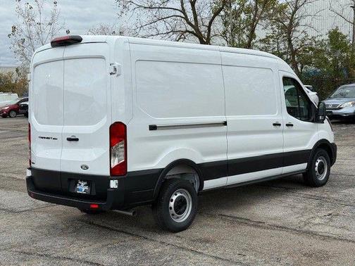 2026 Ford Transit-250 148 WB Medium Roof Cargo