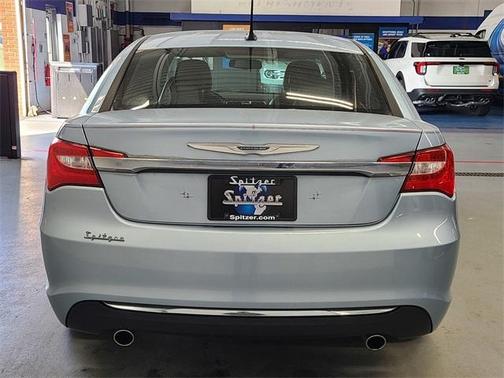 2014 Chrysler 200 Limited