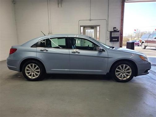 2014 Chrysler 200 Limited