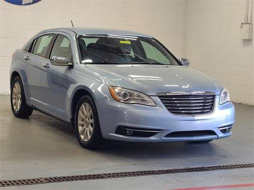2014 Chrysler 200 Limited