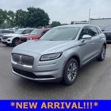 2022 Lincoln Nautilus Standard