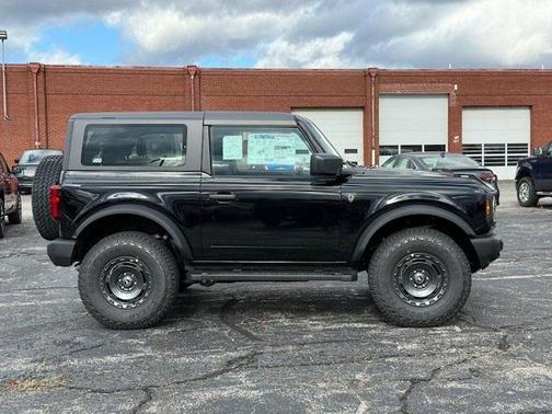 2025 Ford Bronco 