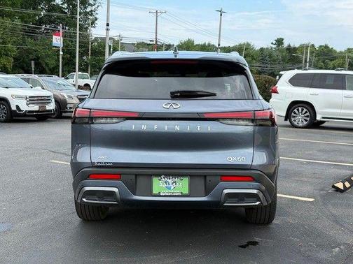 2022 INFINITI QX60 Luxe