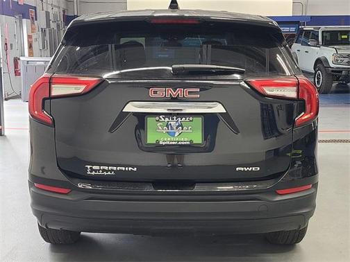 2024 GMC Terrain SLE