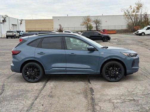 2026 Ford Escape ST-Line Elite