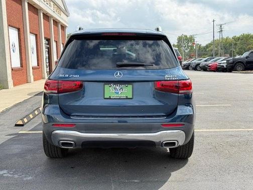 2021 Mercedes-Benz GLB 250