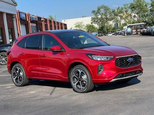 2025 Ford Escape ST-Line Elite