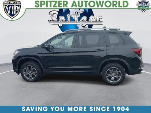 Crystal Black Pearl 2024 Honda Passport TrailSport