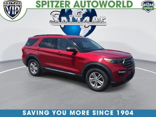 Rapid Red Metallic Tinted Clearcoat 2022 Ford Explorer XLT