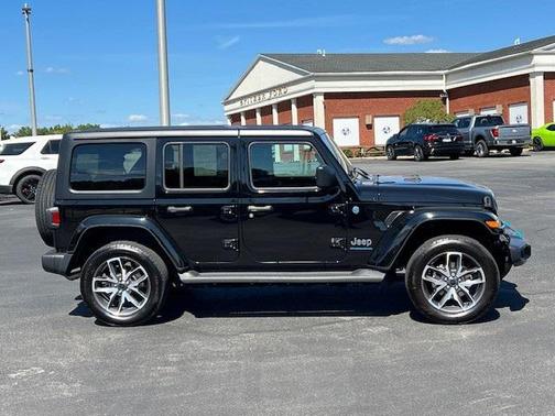 2024 Jeep Wrangler 4xe Sport