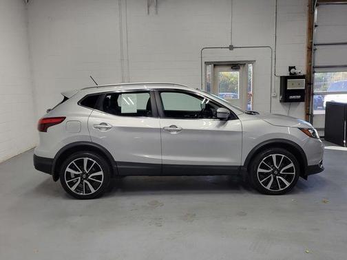 2017 Nissan Rogue Sport SL