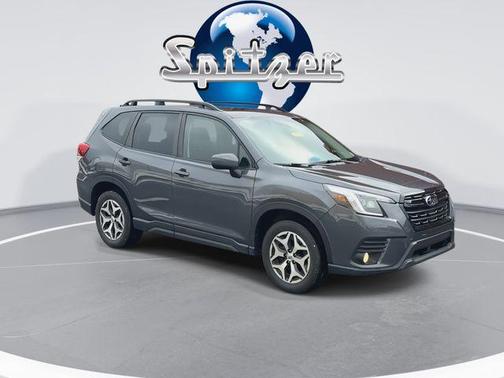 2022 Subaru Forester Premium