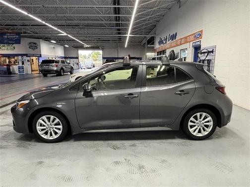 2024 Toyota Corolla Hatchback SE