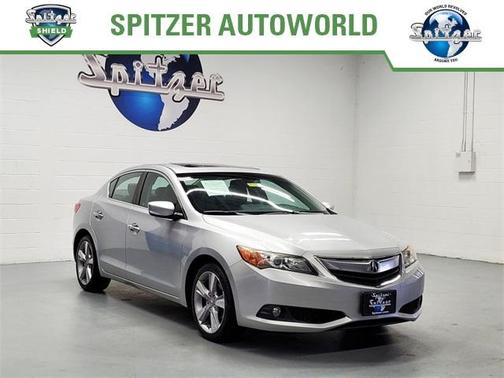 Photo 1 of 31 of 2013 Acura ILX 2.0L Technology