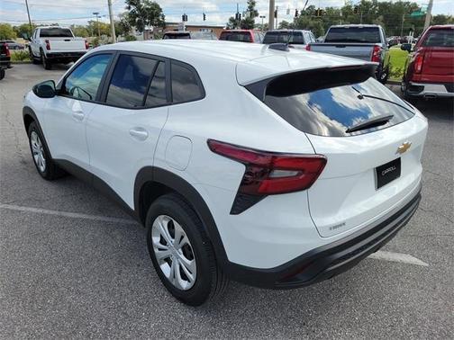2025 Chevrolet Trax LS