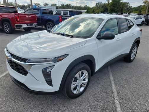 2025 Chevrolet Trax LS