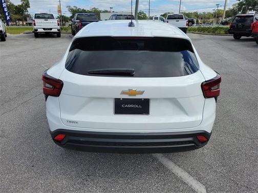 2025 Chevrolet Trax LS