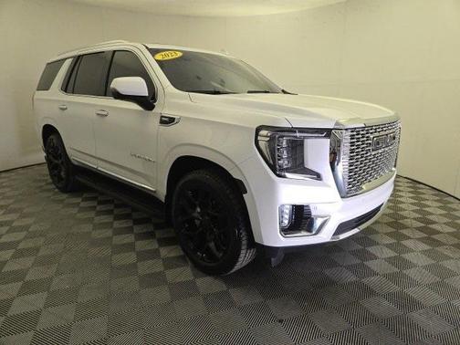 2023 GMC Yukon SLT