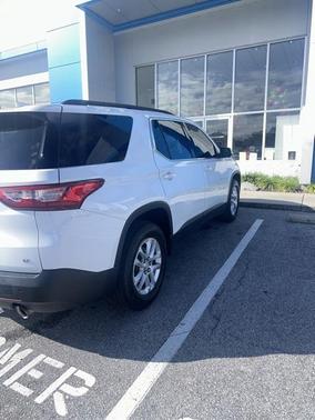 2021 Chevrolet Traverse LT Cloth