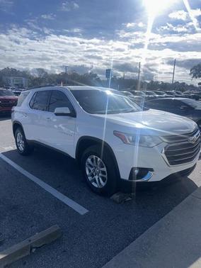 2021 Chevrolet Traverse LT Cloth