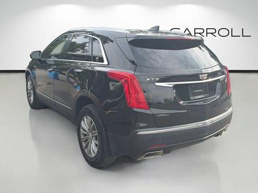 Stellar Black Metallic 2017 Cadillac XT5 Luxury