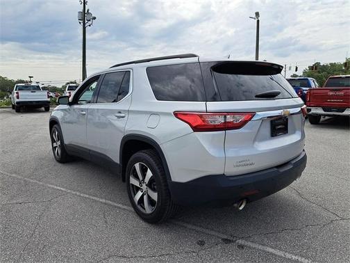 2021 Chevrolet Traverse LT Leather