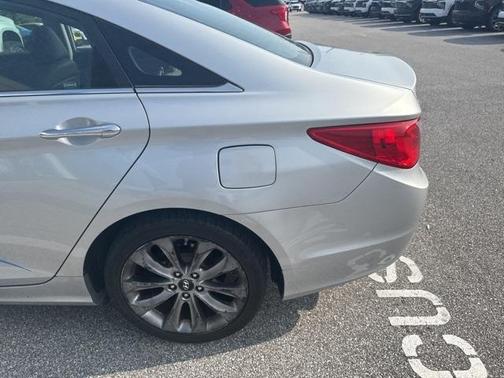 2012 Hyundai SONATA SE