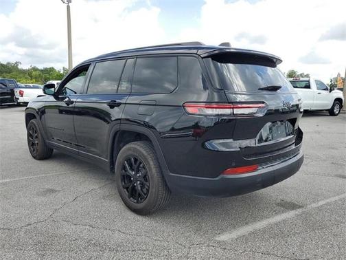 2024 Jeep Grand Cherokee L Laredo