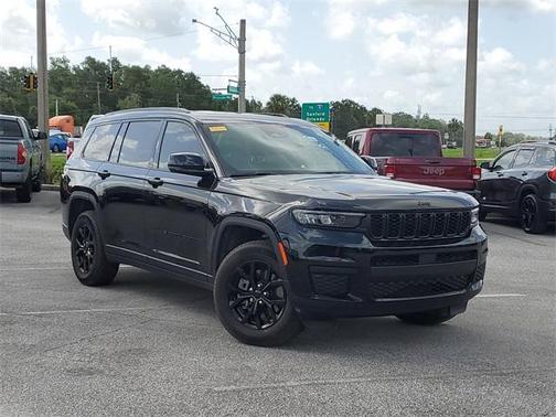 2024 Jeep Grand Cherokee L Laredo