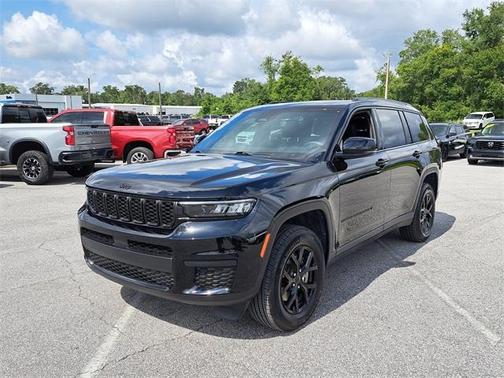 2024 Jeep Grand Cherokee L Laredo