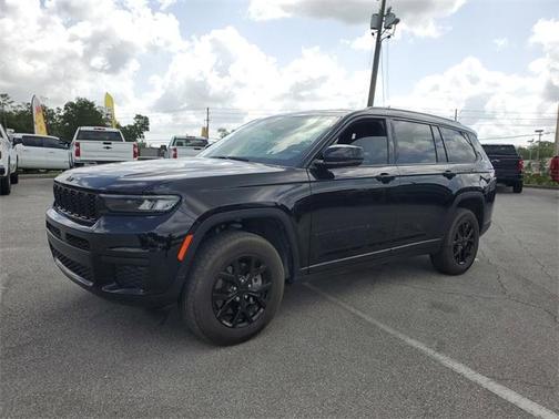 2024 Jeep Grand Cherokee L Laredo
