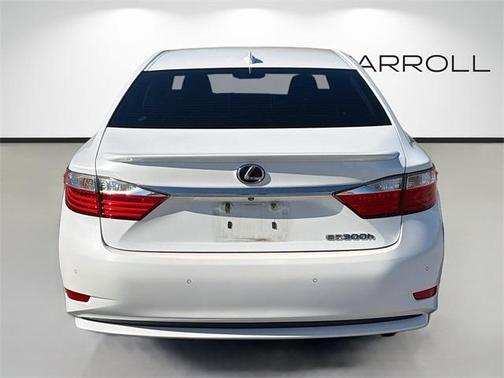 2015 Lexus ES 300h Base