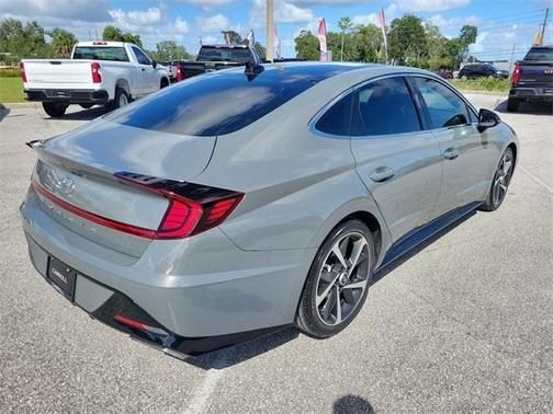 2022 Hyundai SONATA SEL Plus