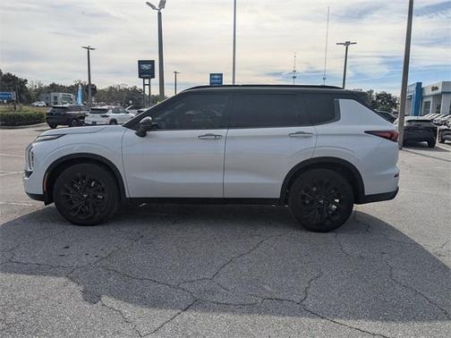 2024 Mitsubishi Outlander SEL Black Edition