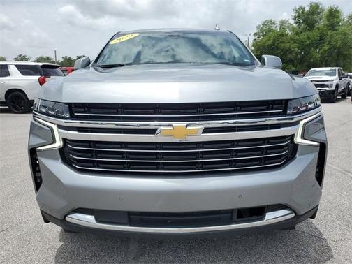 2023 Chevrolet Suburban LT